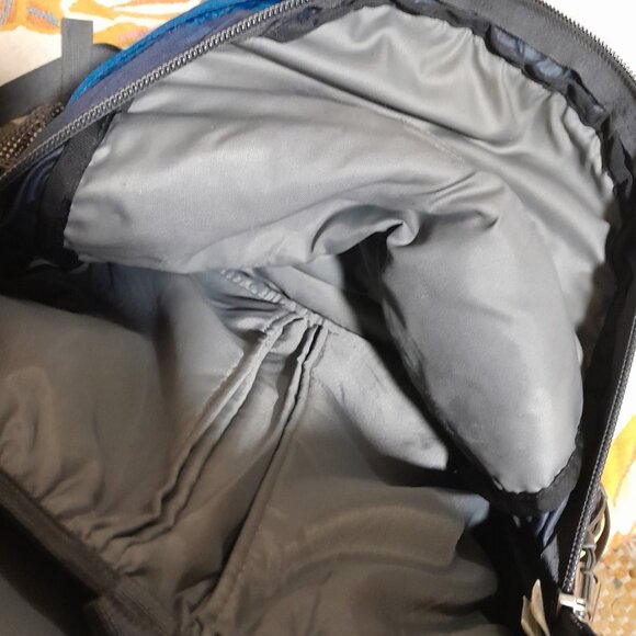 SOLD🟠🟠🟠🟠🟠🟠The North Face Borealis Large Backpack Gray Blue 19"H x14"W - Picture 13 of 14